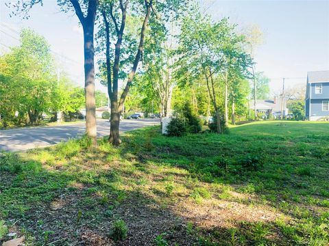 37_7 Depot Road Huntington Station NY 11746