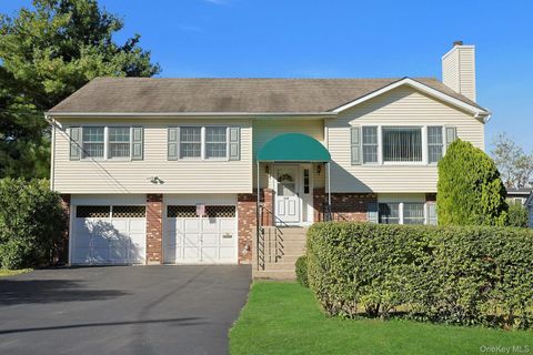 Photo of 159 Prospect Avenue, Valhalla, NY 10595 (MLS # 919541)