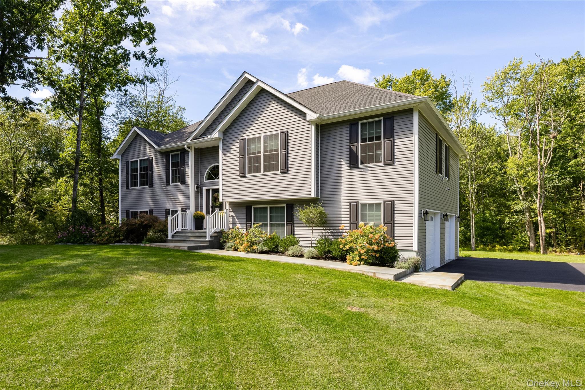 327 Commons Road