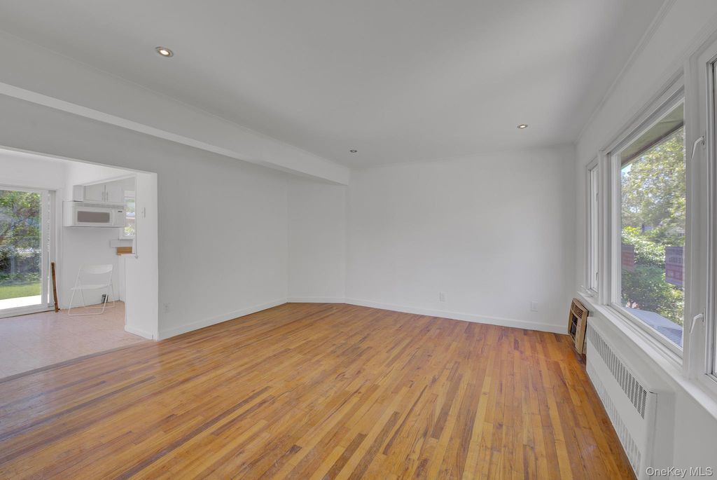 Photo of 771 Maple Place, West Hempstead, NY 11552 (MLS # 1001447)