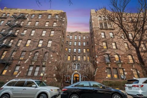 Photo of 4333 46th Street #A7, Sunnyside, NY 11104 (MLS # 949538)