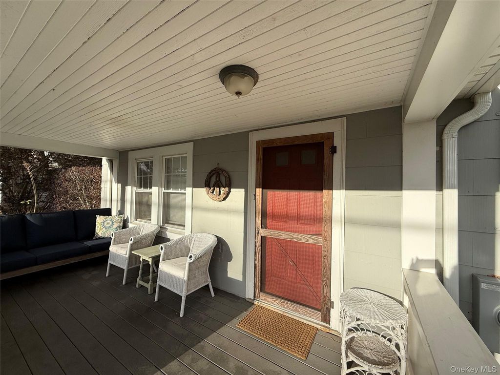 Photo of 1125 Pequash Avenue, Cutchogue, NY 11935 (MLS # 943582)