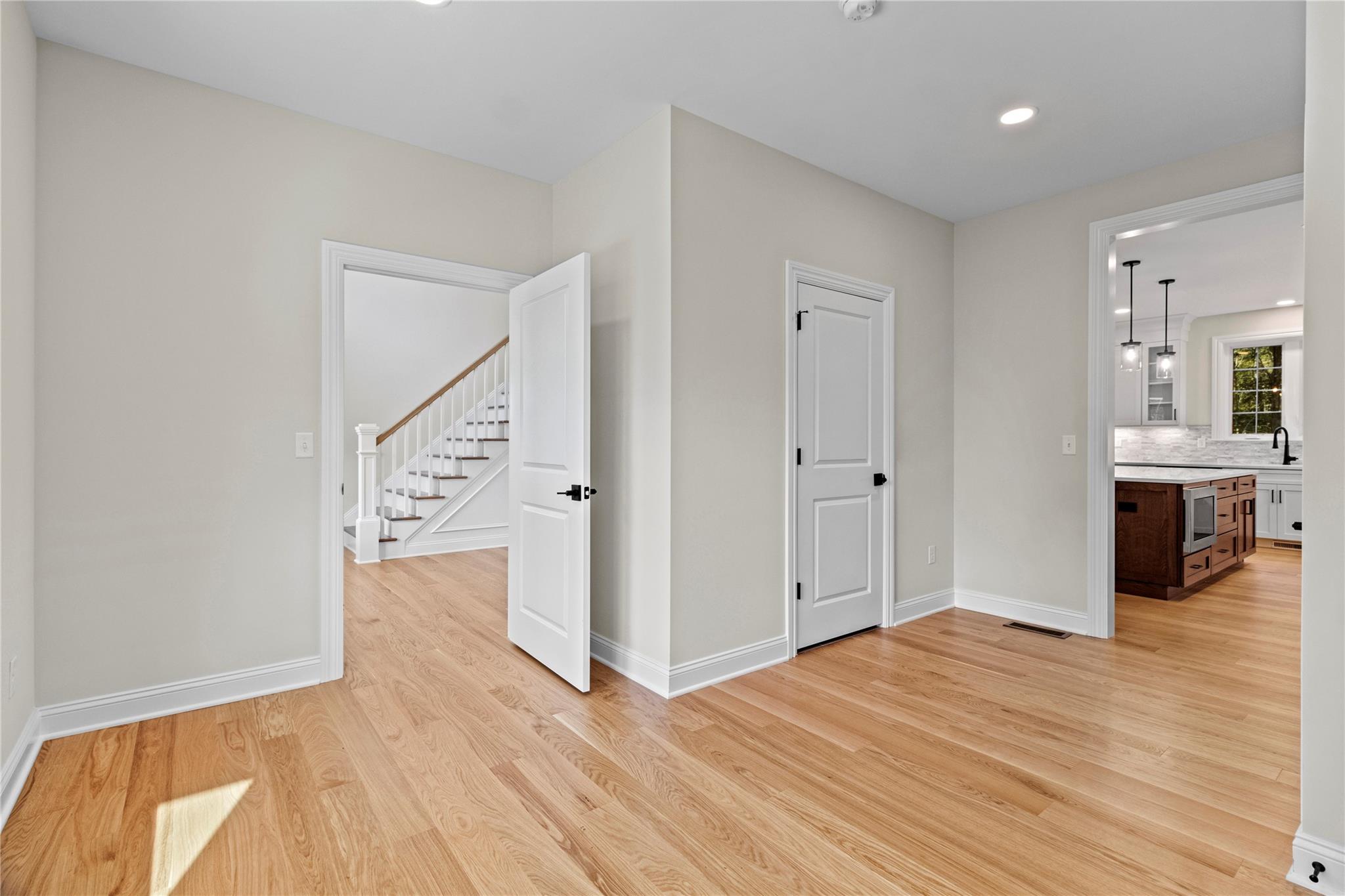 197 Horizon Hill Hl, Call Listing Agent, Connecticut image 8