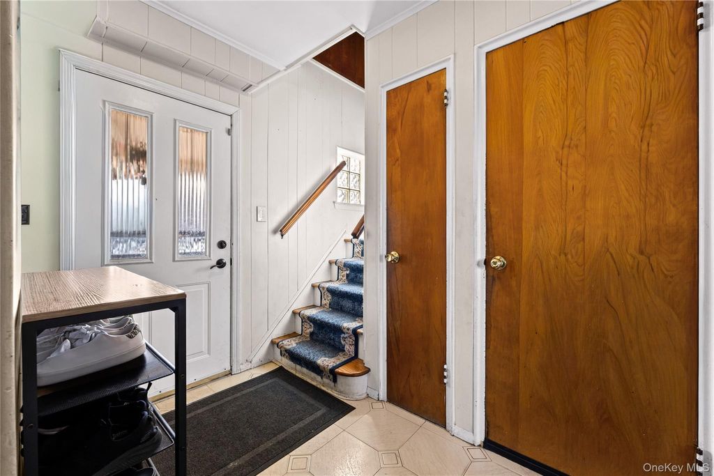 Photo of 2857 Wilkinson Avenue, Bronx, NY 10461 (MLS # 956966)