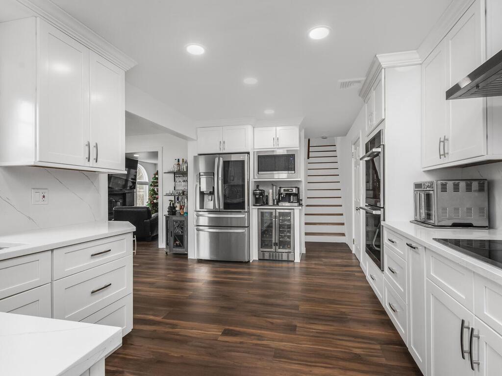 4 Leaf Court, Mahopac, New York image 3