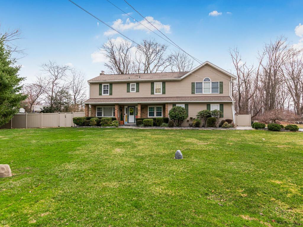 4 Leaf Court, Mahopac, New York image 15