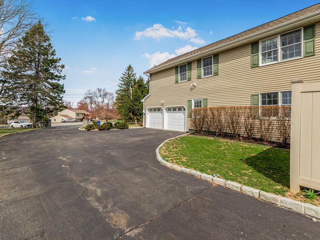 4 Leaf Court, Mahopac, New York image 23