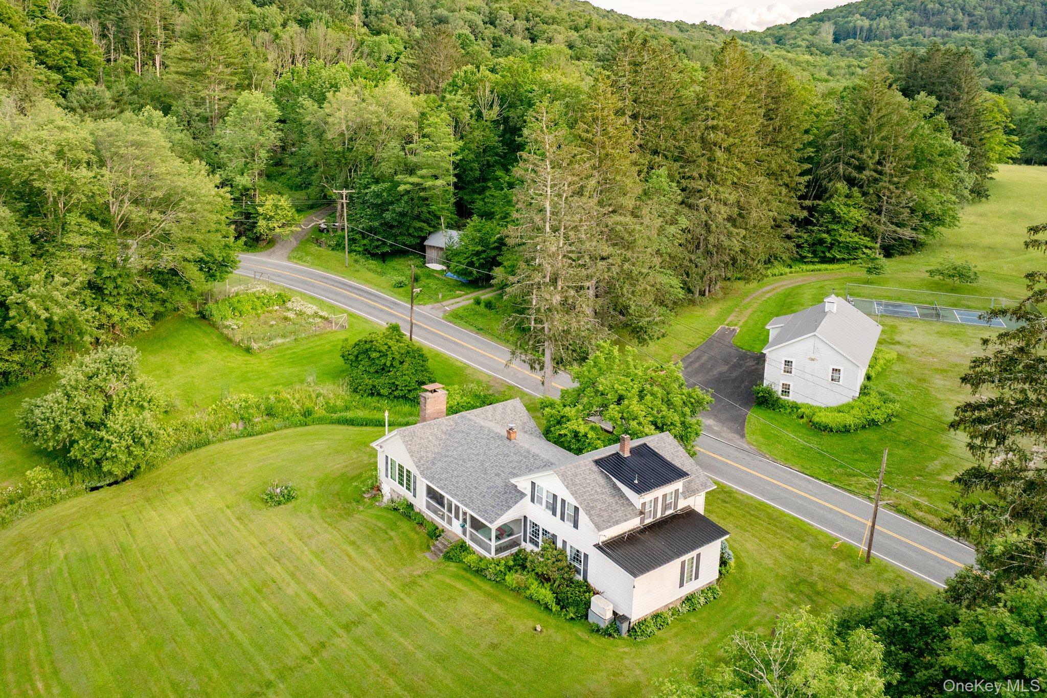 600 Jeffersonville N.Branch Rd Road