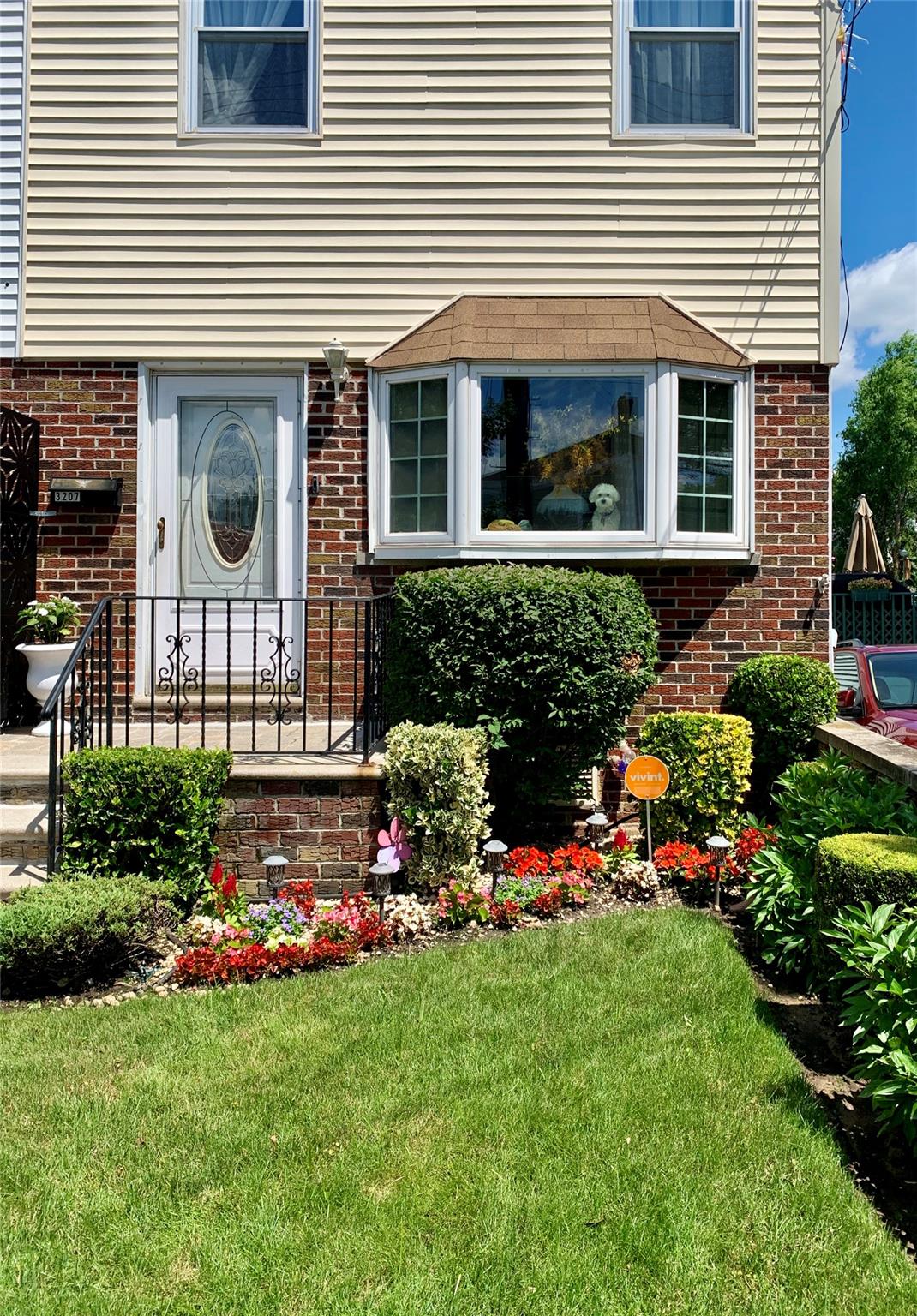 Property for Sale at Ampere Avenue, Bronx, New York - Bedrooms: 3 
Bathrooms: 3 
Rooms: 9  - $749,999