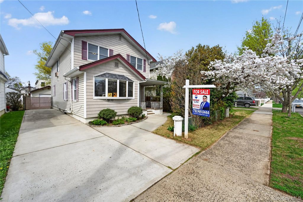 Photo of 8530 261st Street, Floral Park, NY 11001 (MLS # 986300)