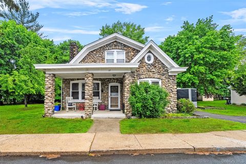 Homes For Sale - 12 Sand Street<br/> Garnerville, NY 10923