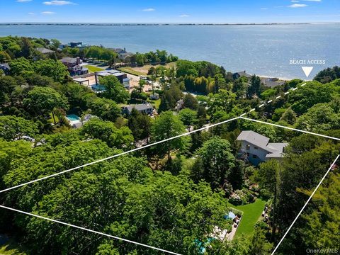 Homes For Sale - 27 Atterbury Road<br/> Southampton, NY 11968