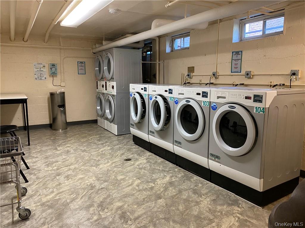 6 Bryant Crescent 1A