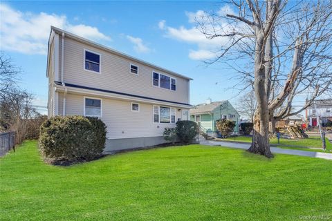 Photo of 7 Howard Avenue, Freeport, NY 11520 (MLS # 837307) Photo of 7 Howard Avenue, Freeport, NY 11520 (MLS # 837307)