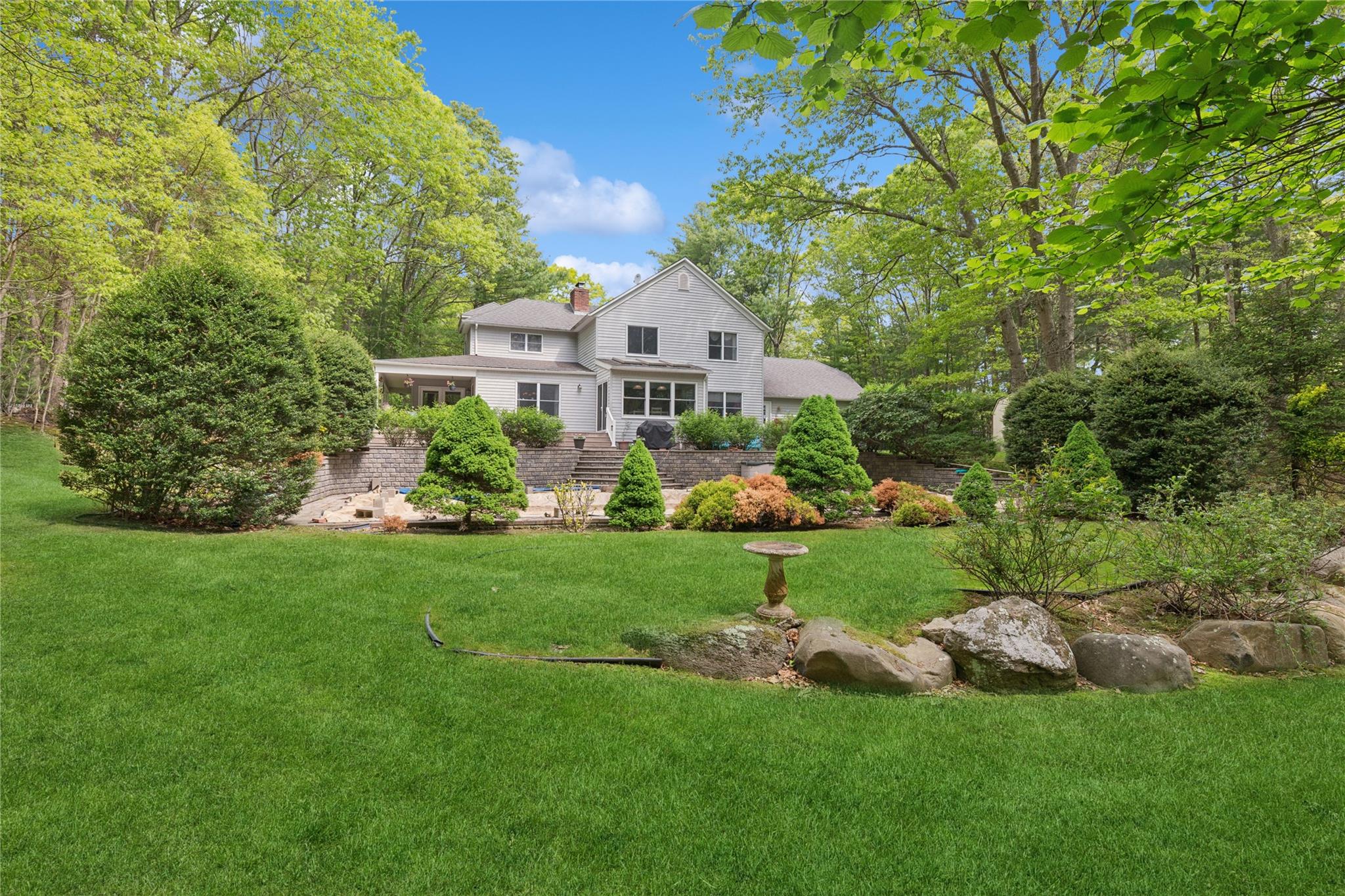 6 Carriage Path, Manorville, New York image 9