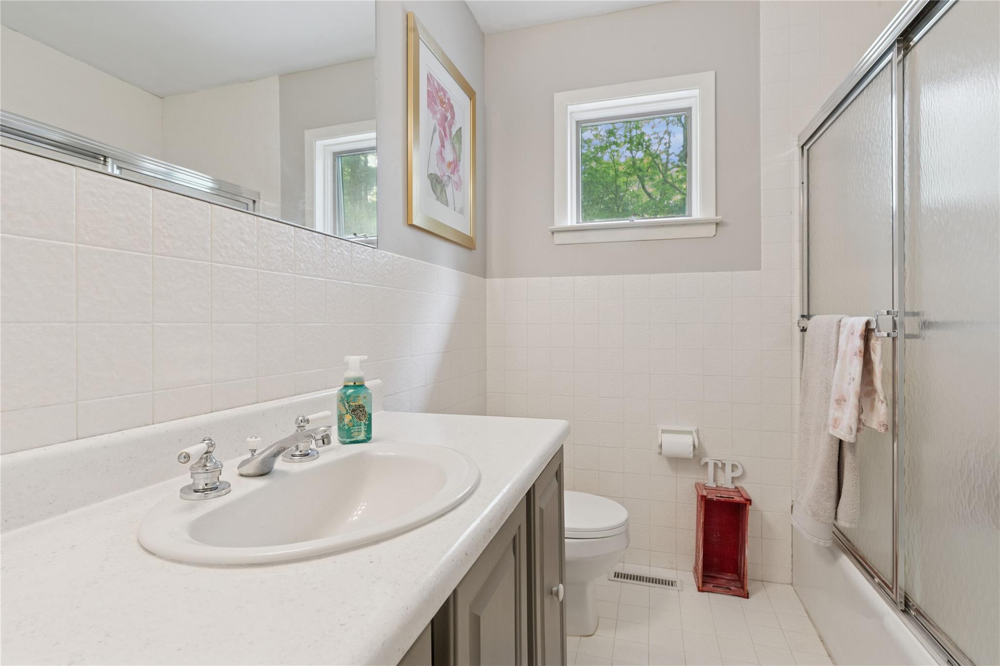 6 Carriage Path, Manorville, New York image 23