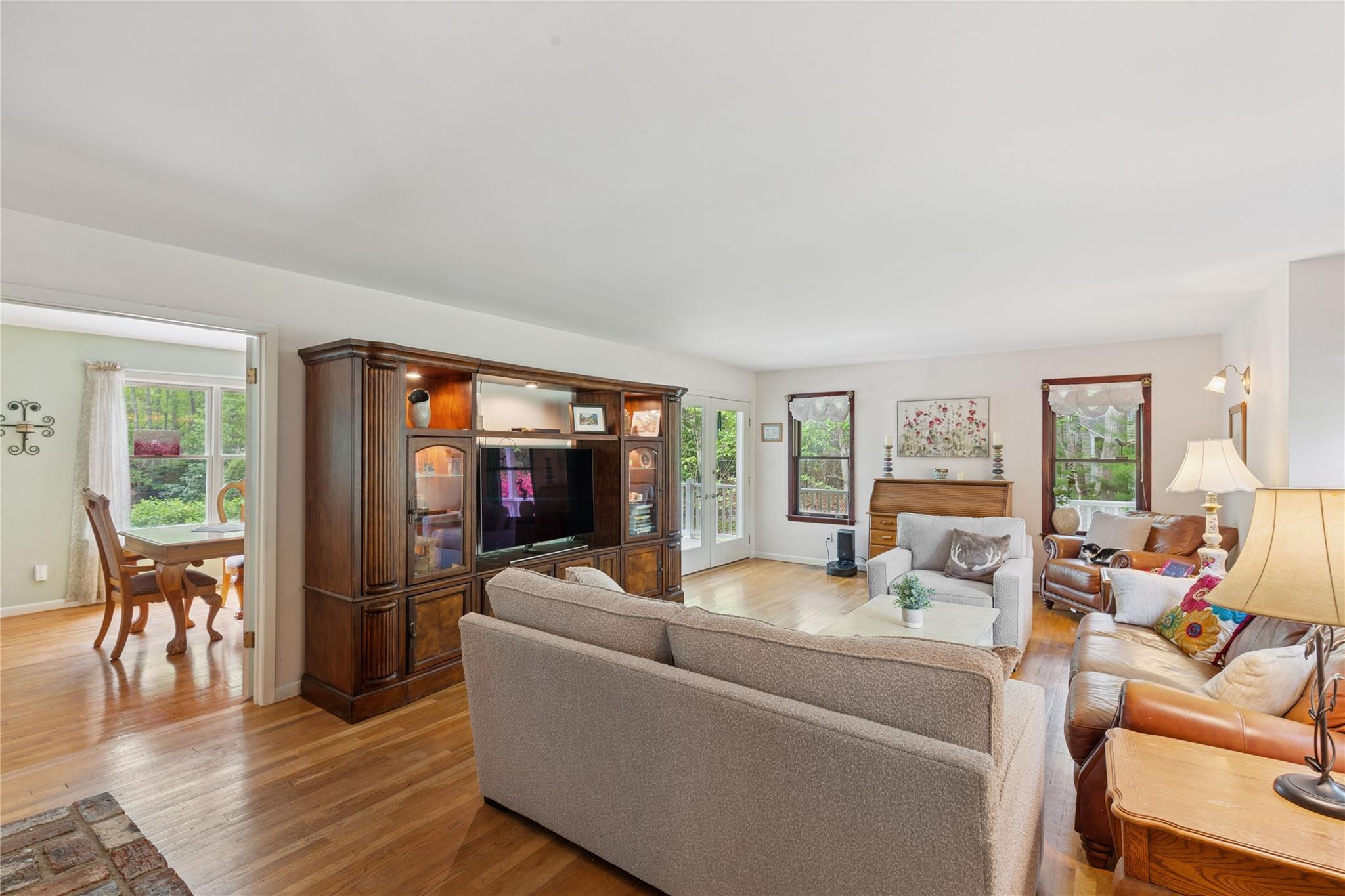 6 Carriage Path, Manorville, New York image 10