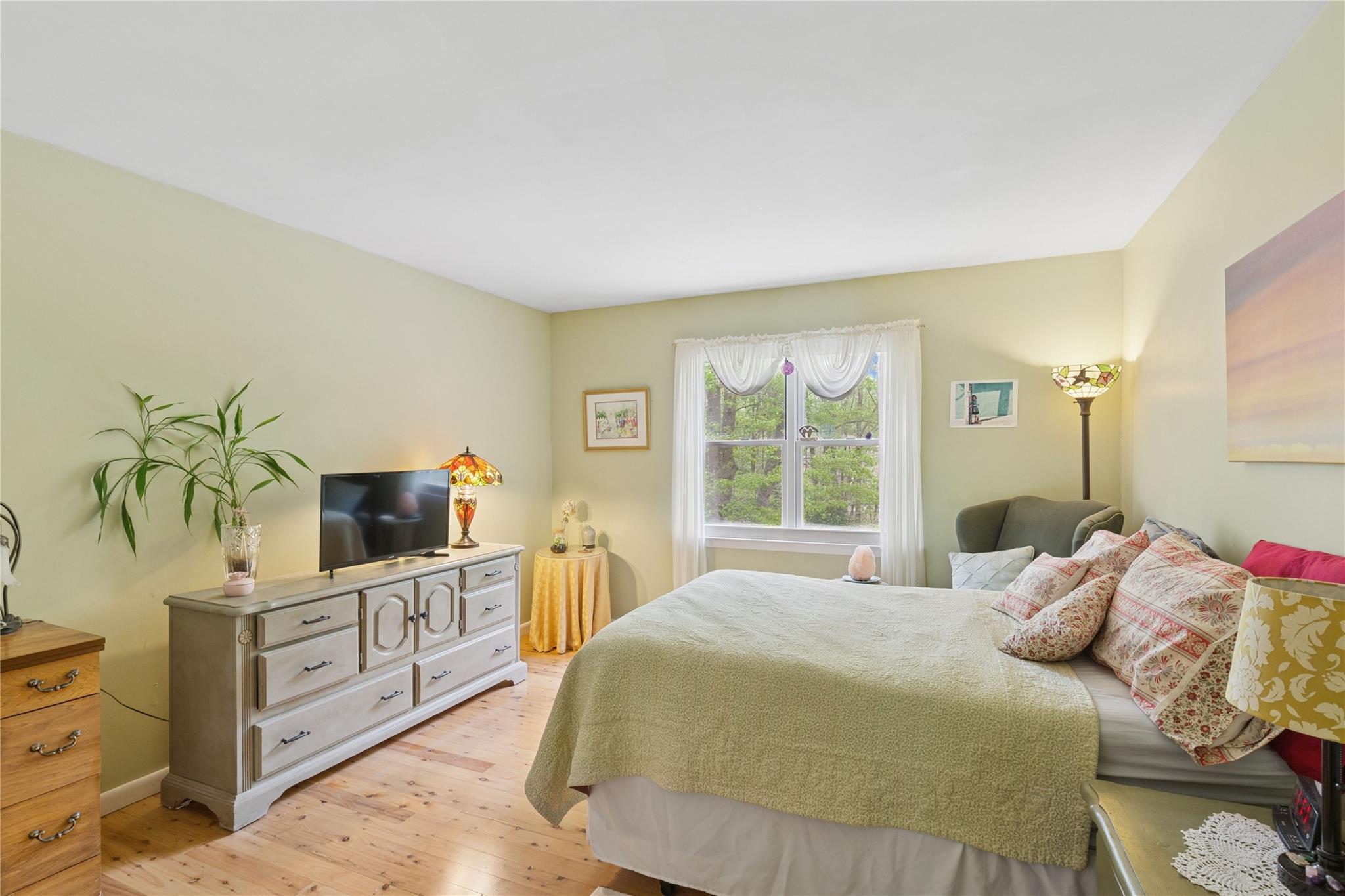 6 Carriage Path, Manorville, New York image 20