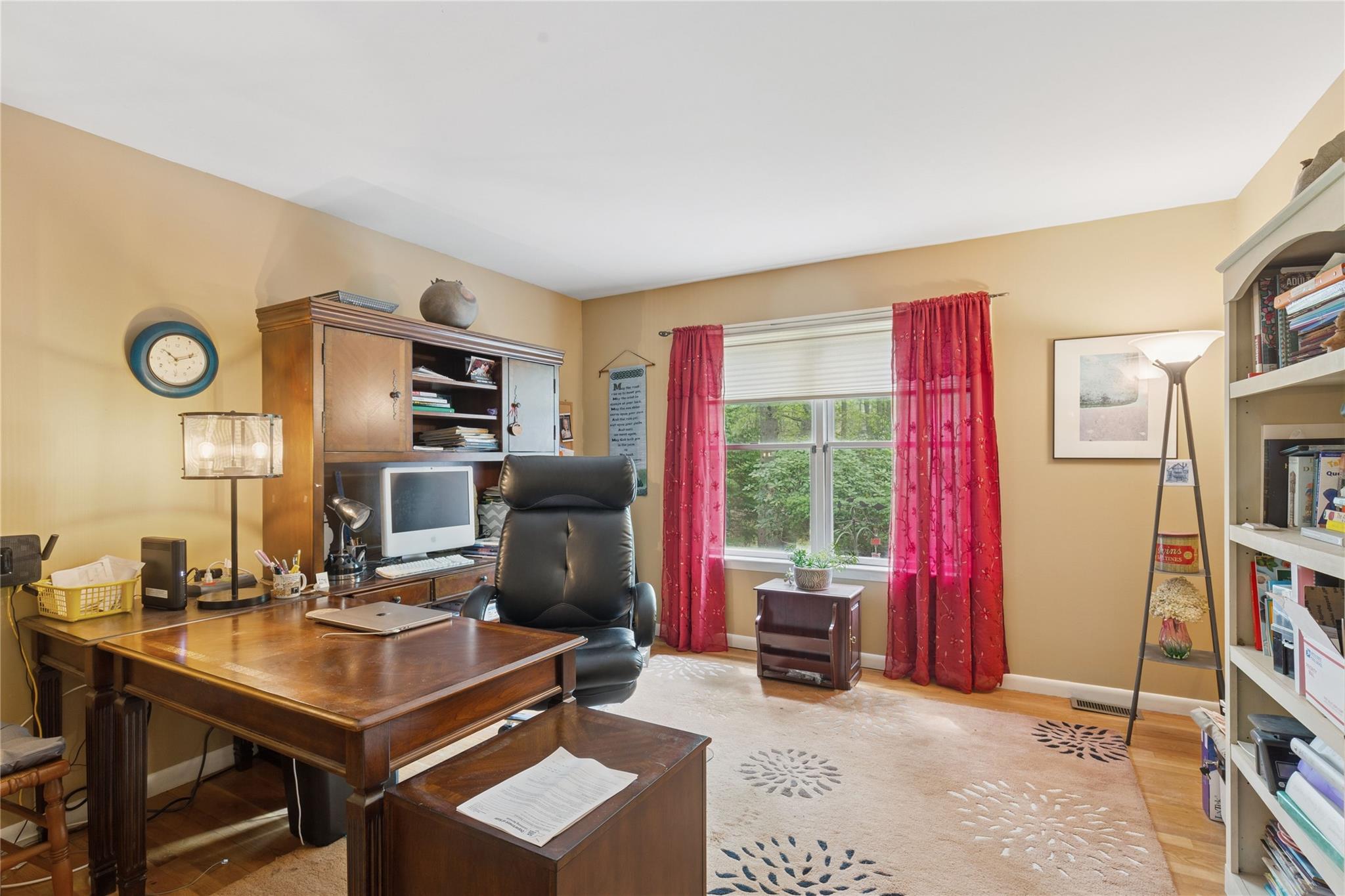 6 Carriage Path, Manorville, New York image 16