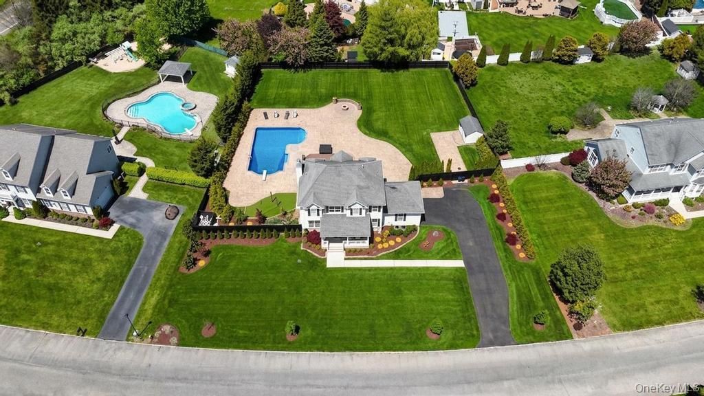 Photo of 25 Maidstone Lane, Wading River, NY 11792 (MLS # 996047)