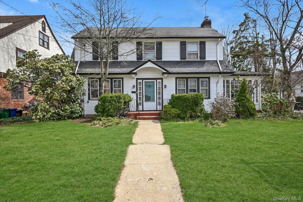 Photo of 14-21 159th Street, Beechhurst, NY 11357 (MLS # 976303)