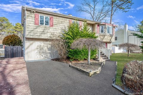 Photo of 43 Madeline Road, Ridge, NY 11961 (MLS # 955583)