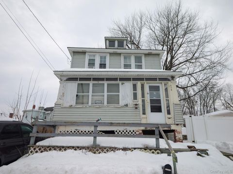 809 South Street Newburgh NY 12550