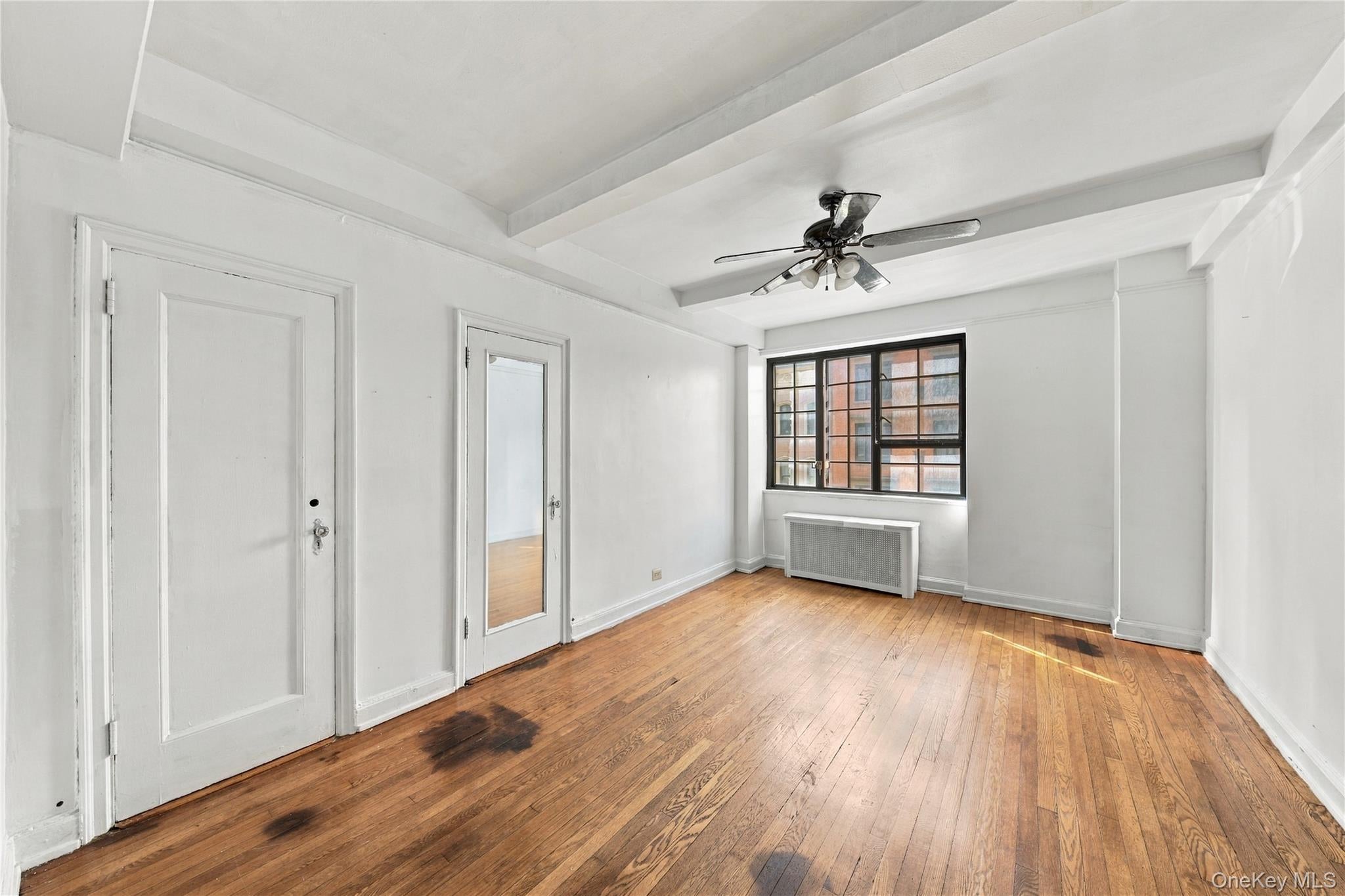 211 East 35th 4B