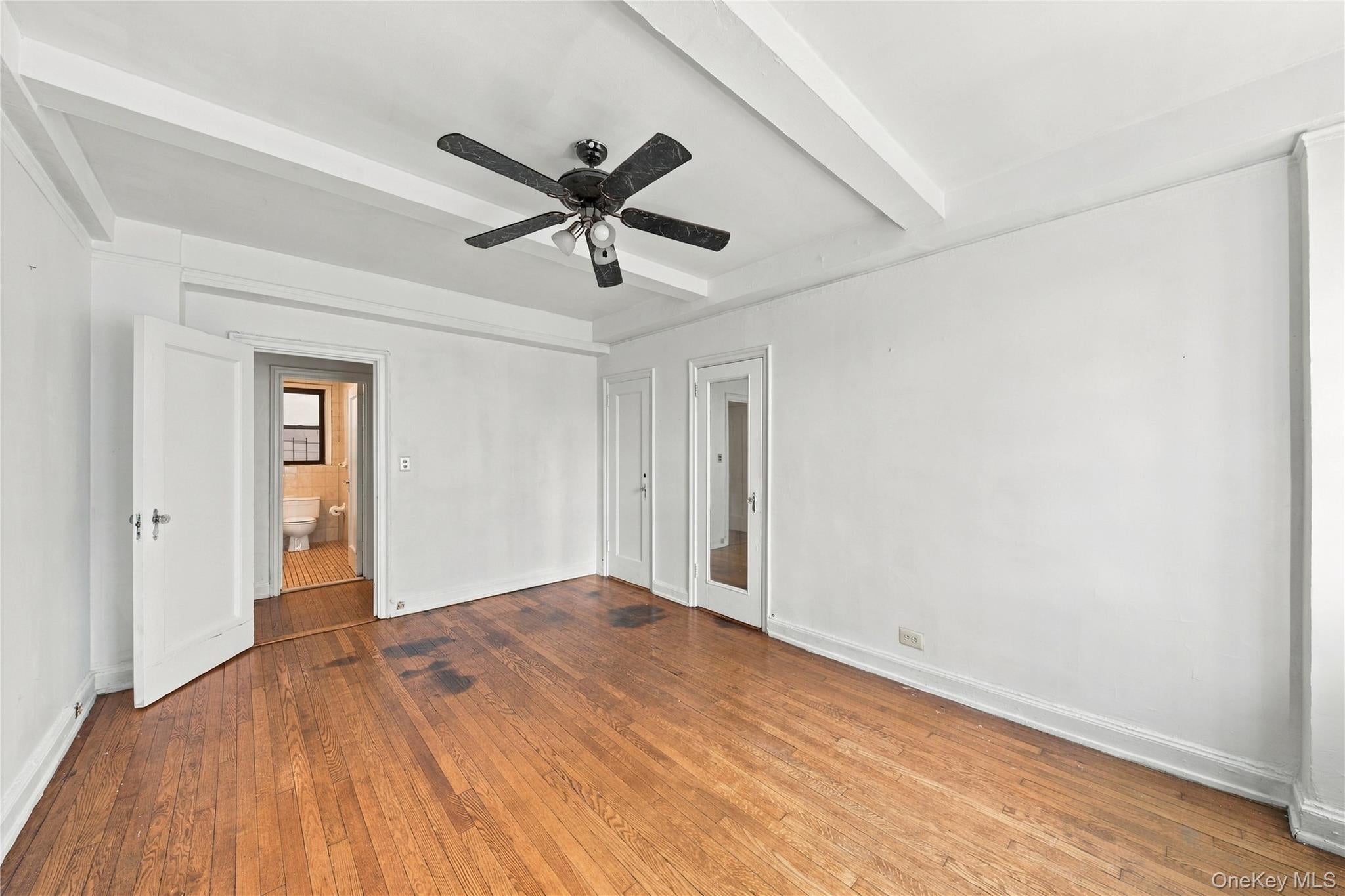 211 East 35th 4B