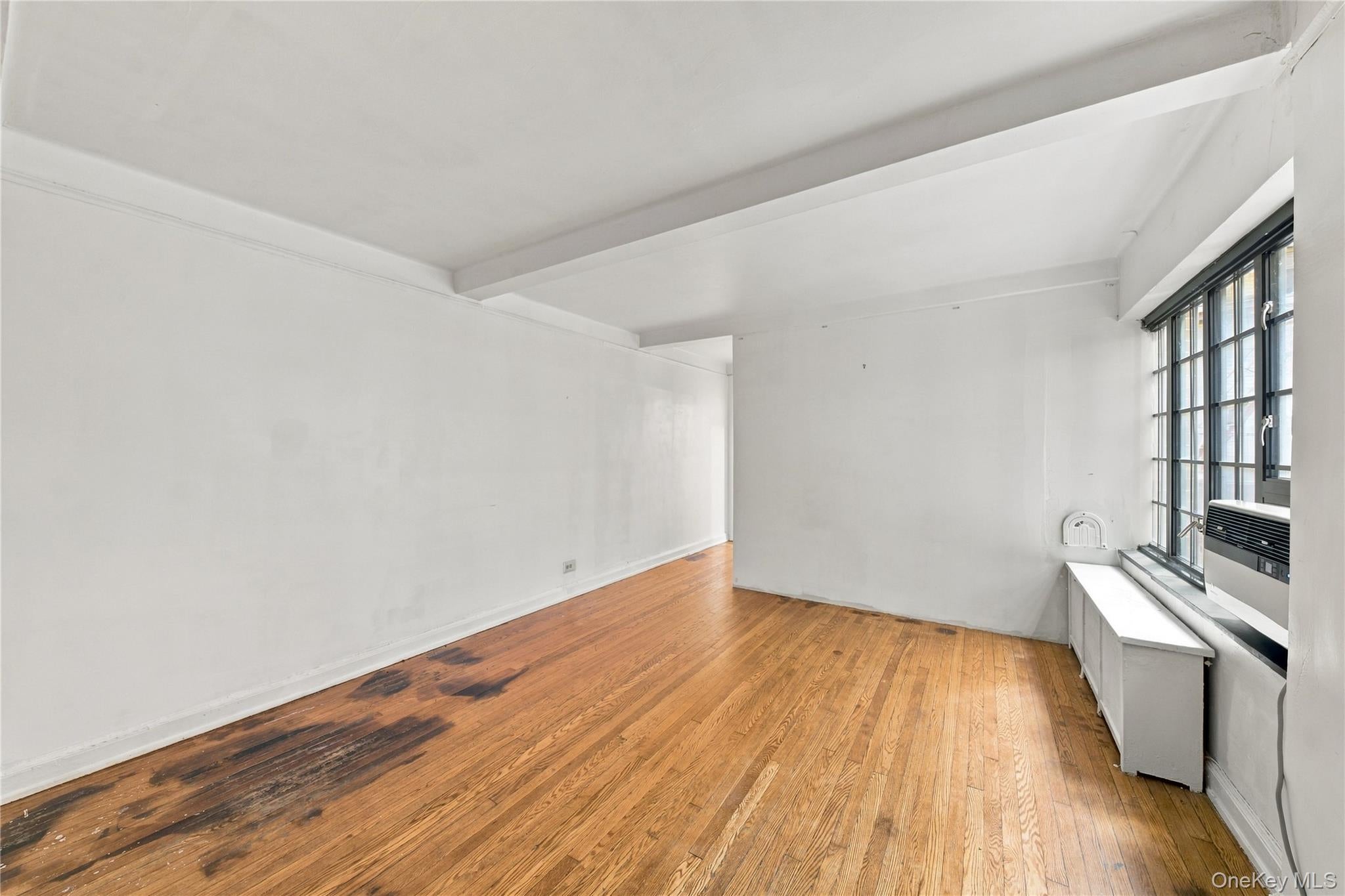 211 East 35th 4B