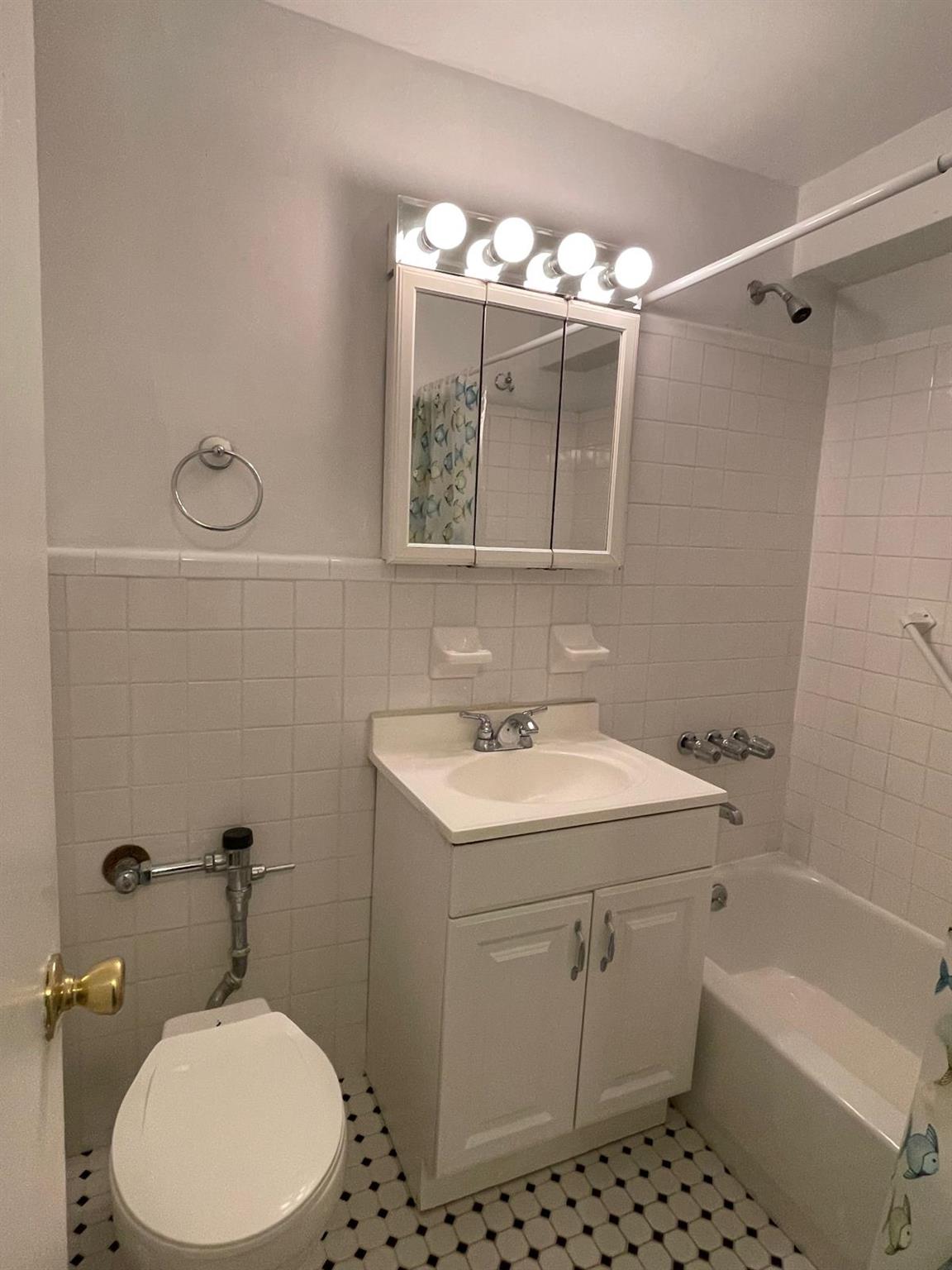 415 Beverly Road #1J, Brooklyn, New York image 10