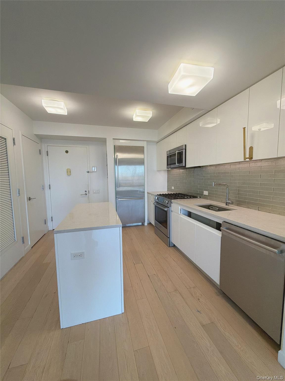 138-35 39th Avenue 13E