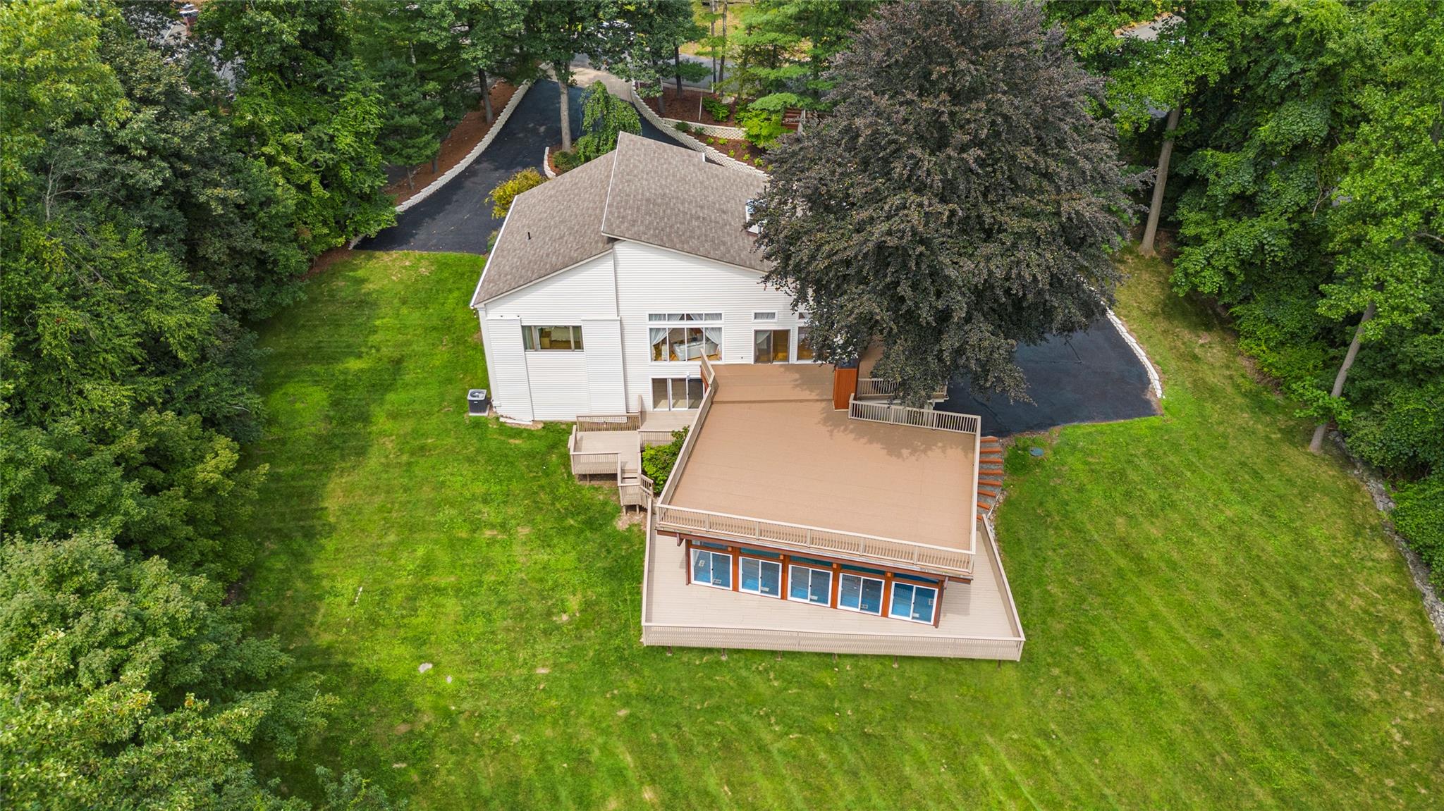 21 Hillside Court, Suffern, New York image 5