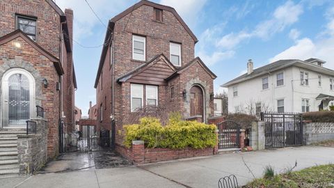 Homes For Sale - 3963 Seton Avenue<br/> Bronx County, Bronx, NY 10466