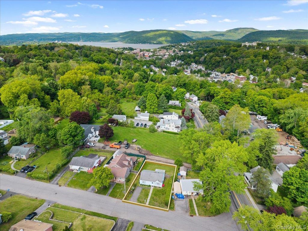 Photo of 8 Cayuga Drive, Peekskill, NY 10566 (MLS # 1001026)