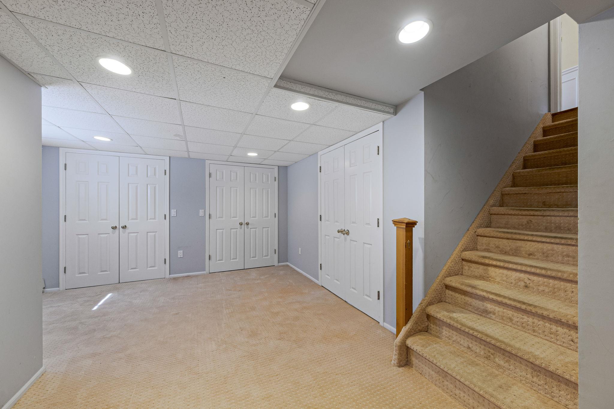 7 Wyona Court, Huntington, New York image 25