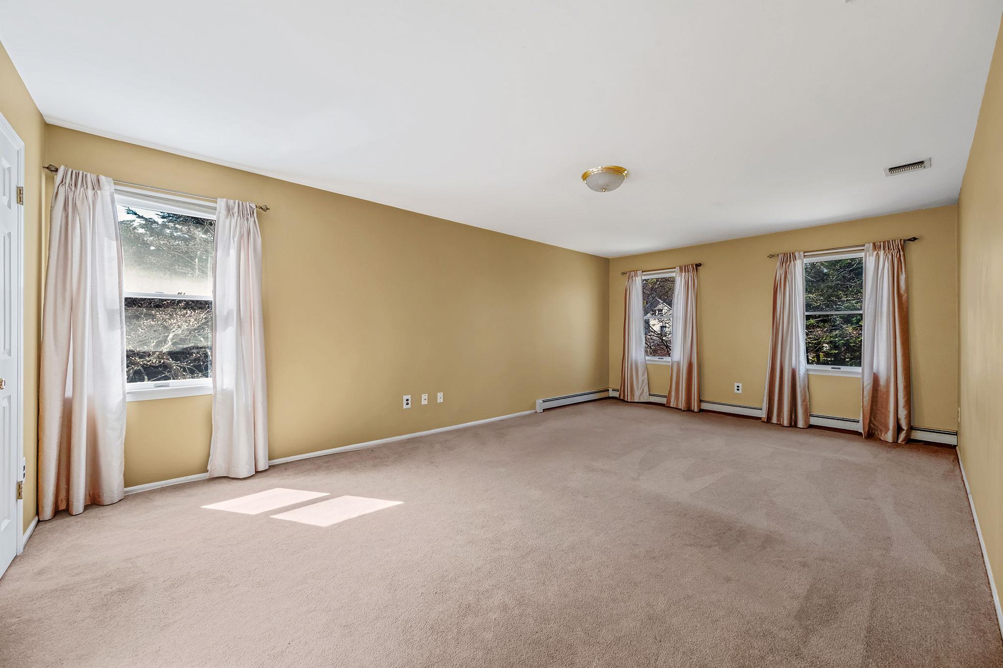 7 Wyona Court, Huntington, New York image 17