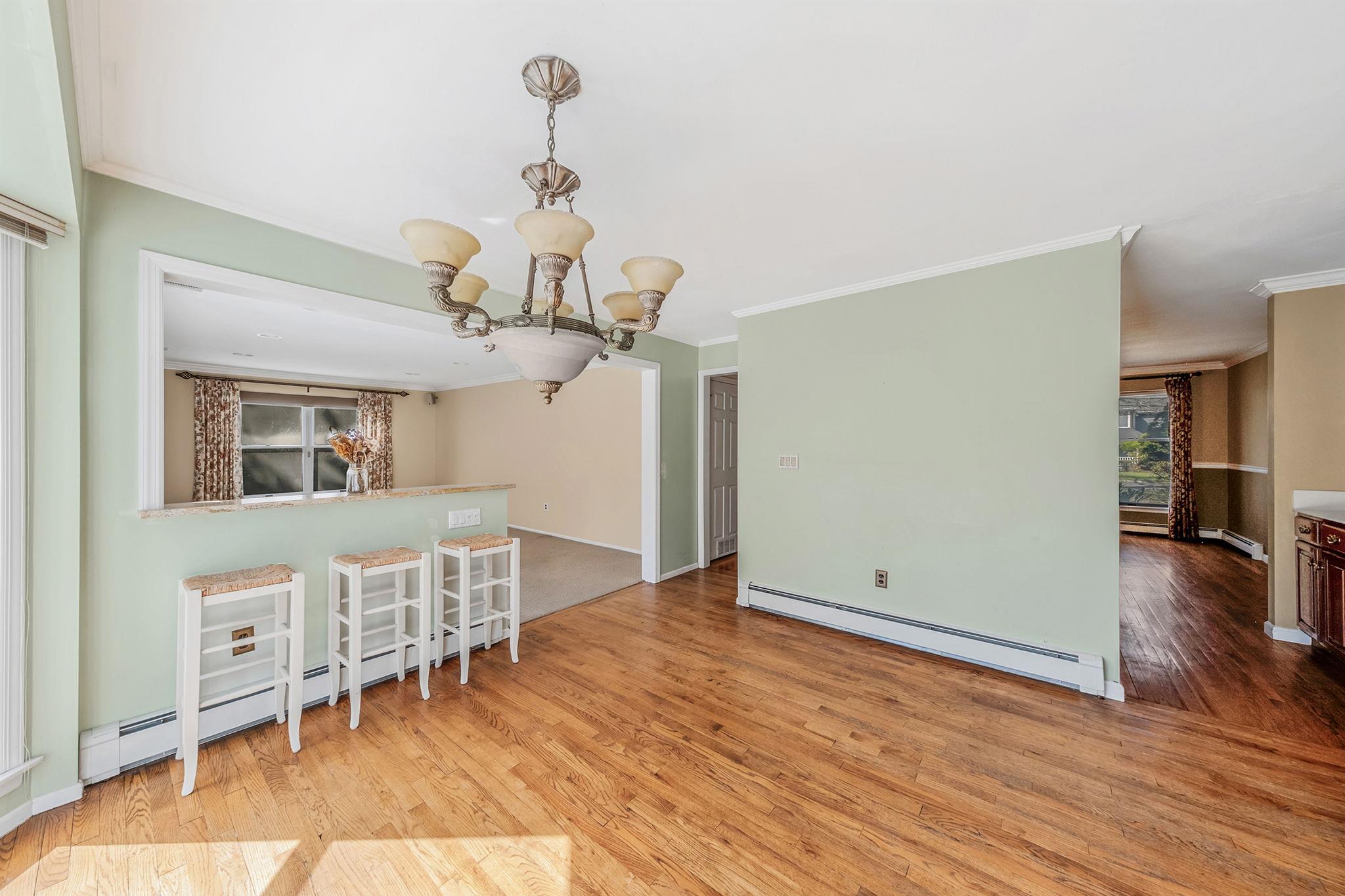 7 Wyona Court, Huntington, New York image 14