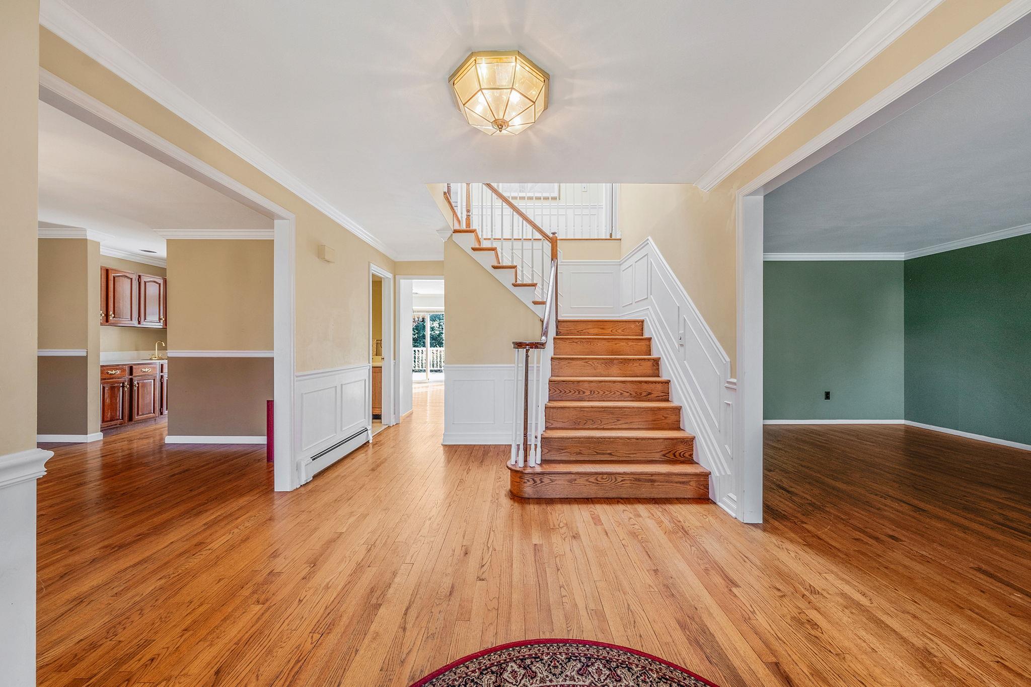 7 Wyona Court, Huntington, New York image 6