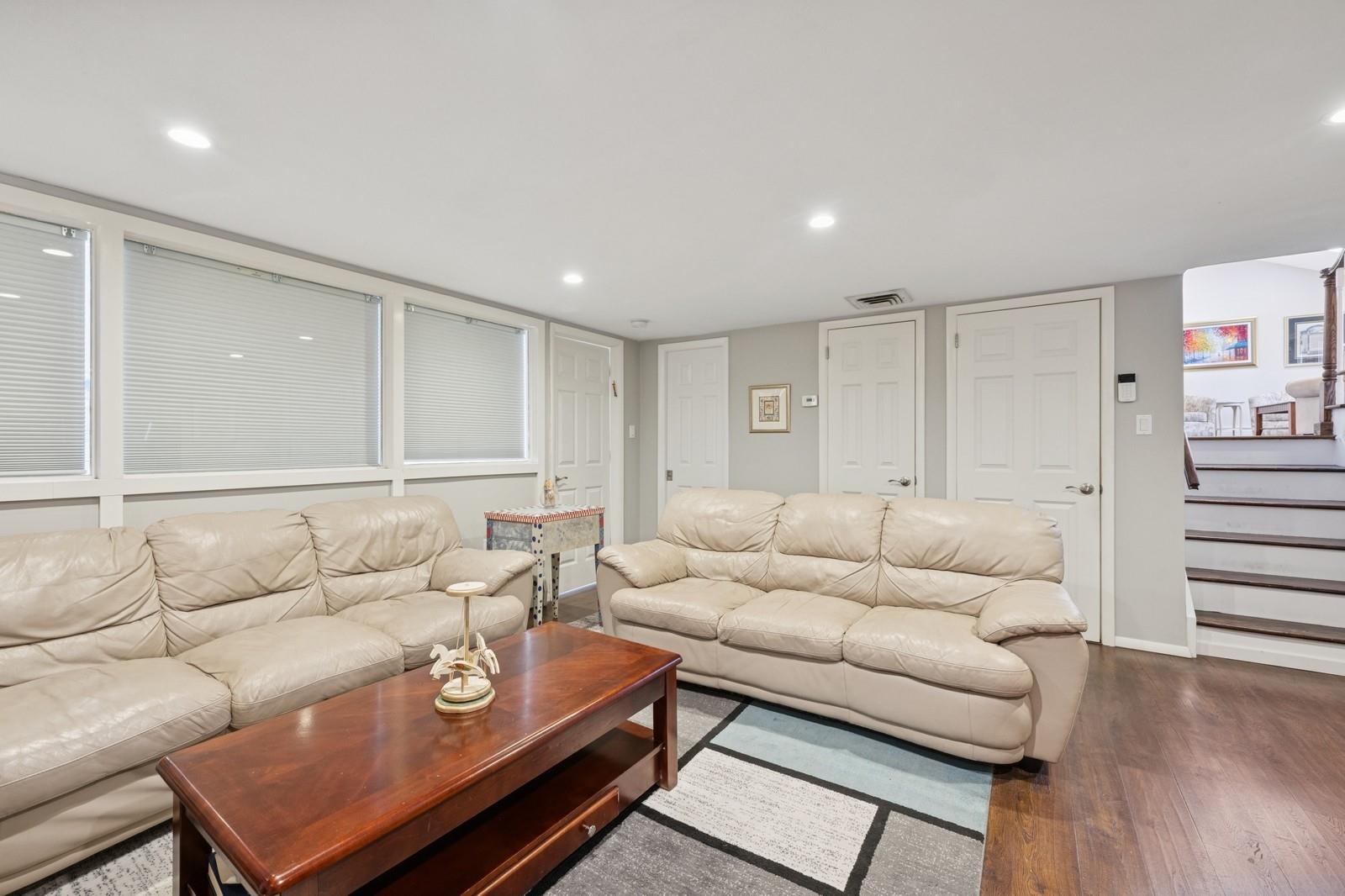 115 Northern Parkway, Plainview, New York image 18