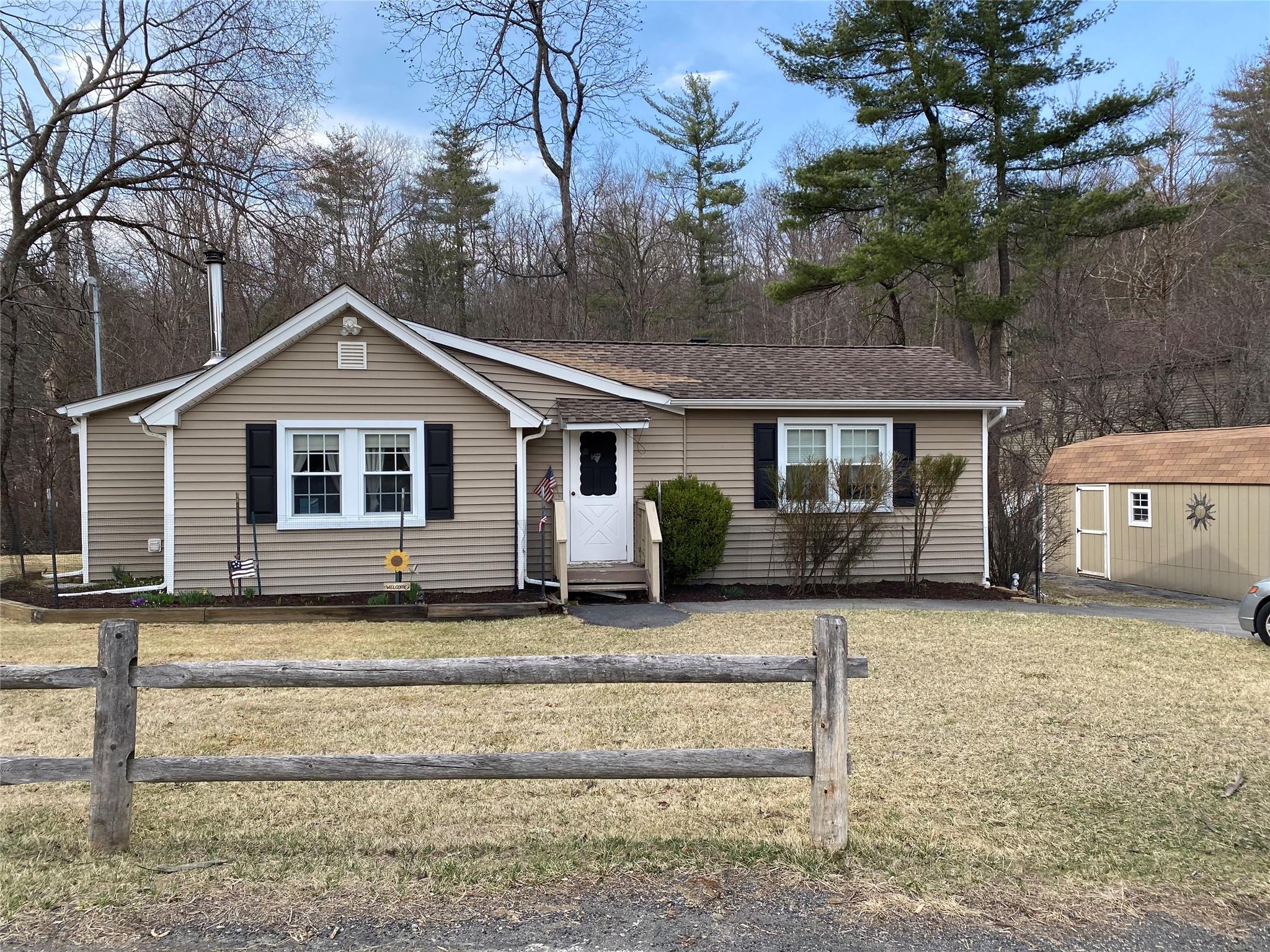 Prospect Road, Monroe, New York - 3 Bedrooms  
1 Bathrooms  
6 Rooms - 