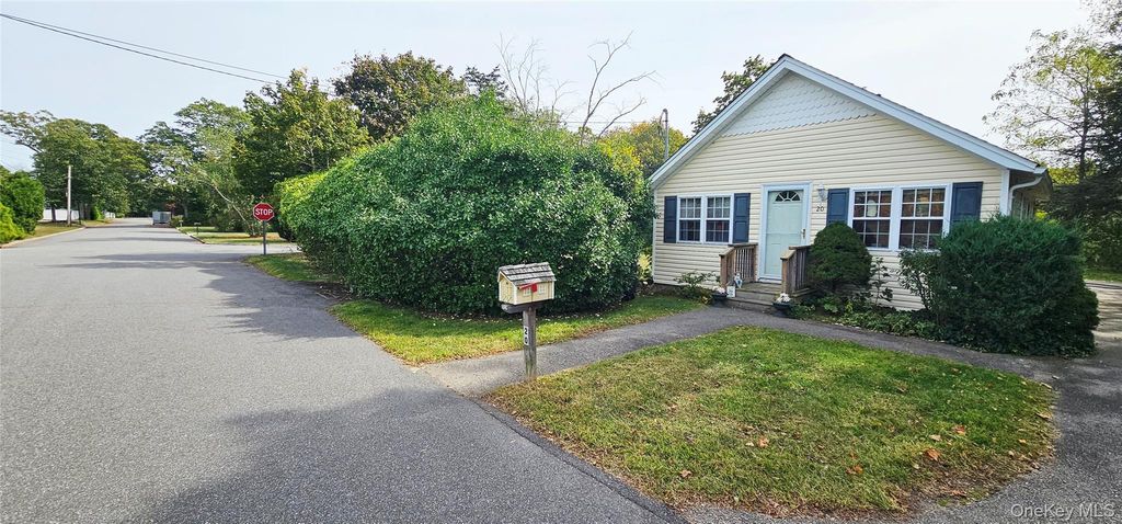 Photo of 20 Miller Avenue, East Moriches, NY 11940 (MLS # 923118)