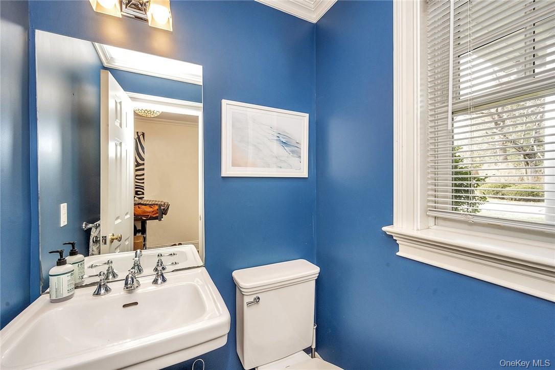 Harrison, New York 10528, United States, 5 Bedrooms Bedrooms, ,5 BathroomsBathrooms,Residential,Coming Soon,191768