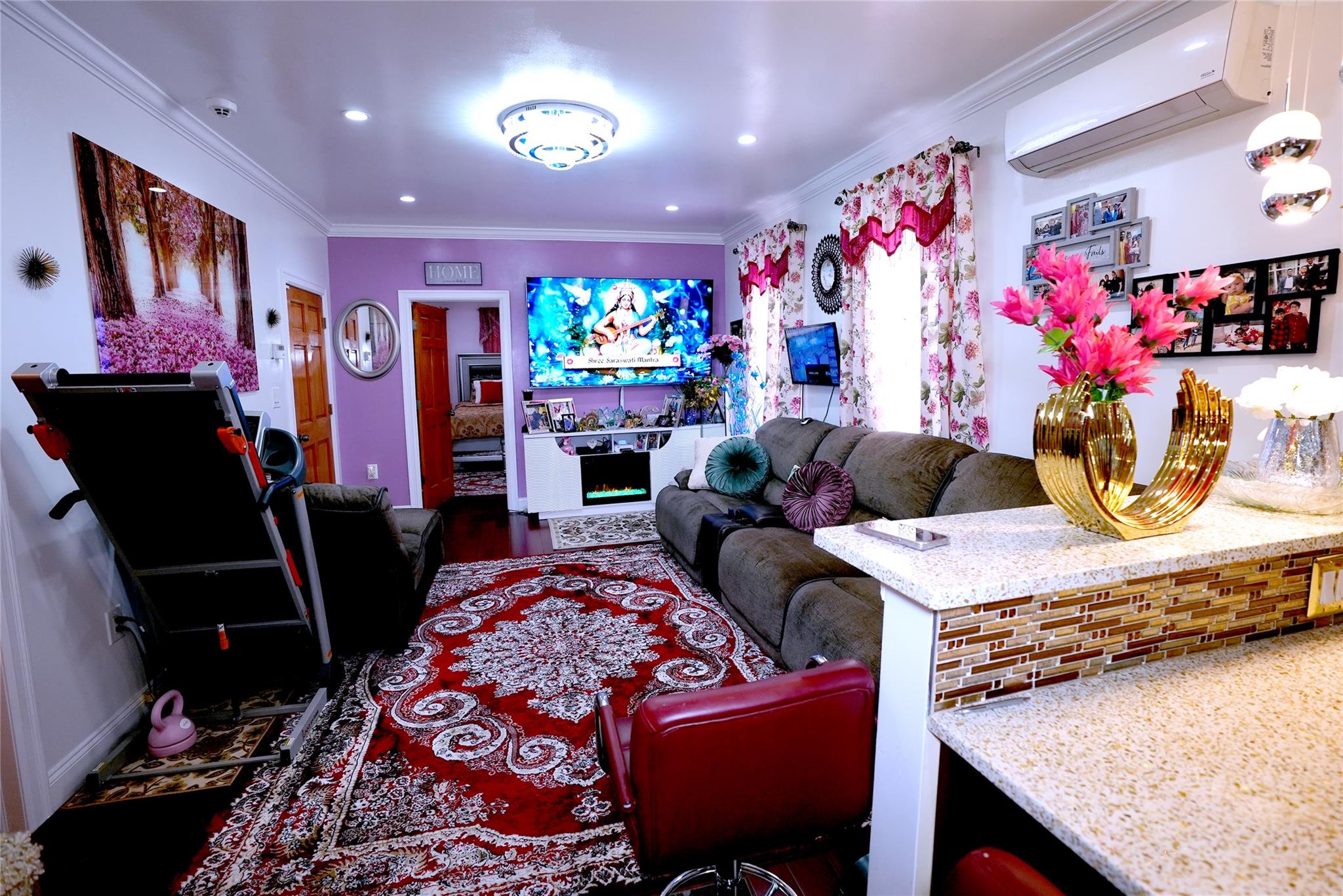 8758 111 Street, Richmond Hill North, New York image 2