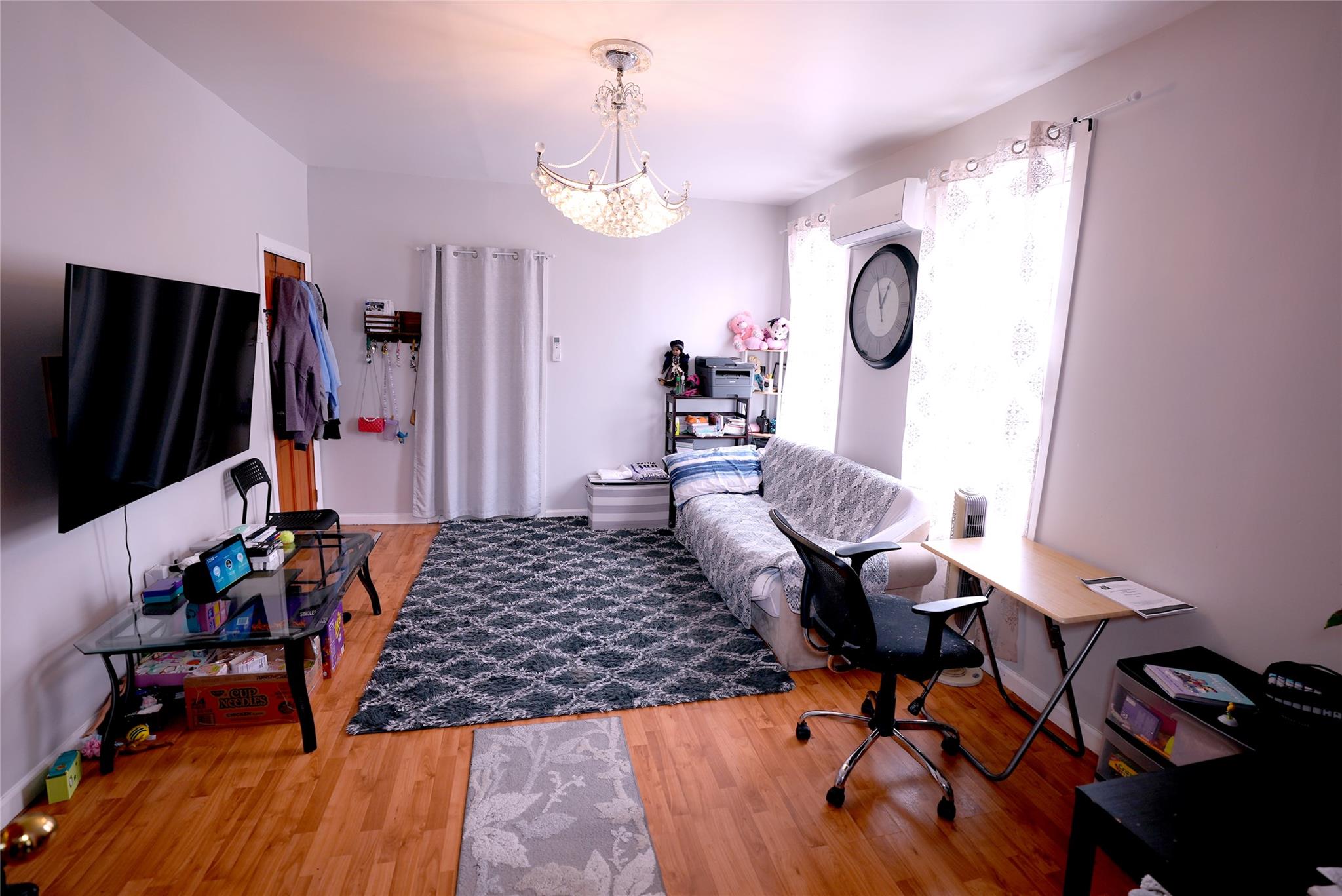 8758 111 Street, Richmond Hill North, New York image 28