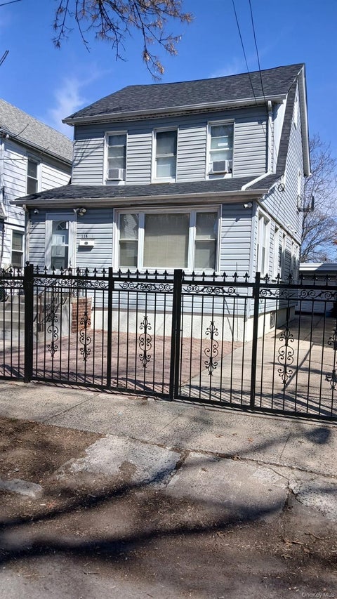 Photo of 11633 198 street St, Baisley Park, NY 11420 (MLS # 1066606)