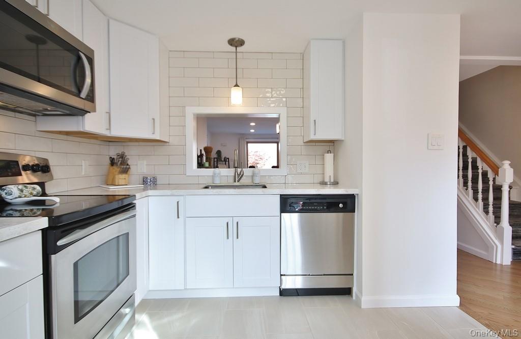 902 Williamsburg Drive