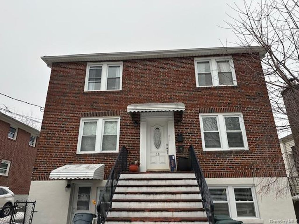 Photo of 15 Juniper Road #2nd Fl, Port Washington, NY 11050 (MLS # 964789)