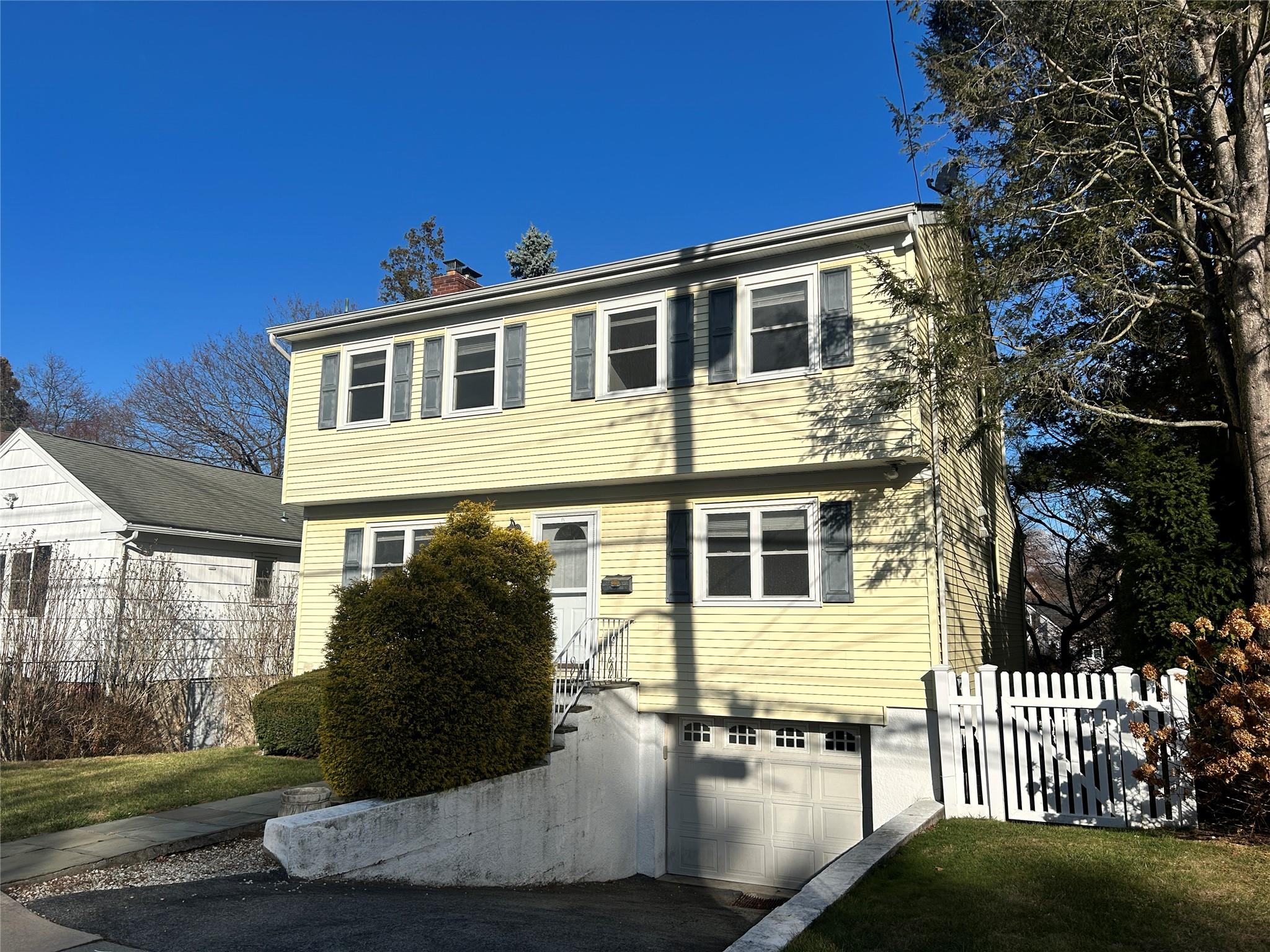 Rental Property at Wagner Avenue, Mamaroneck, New York - Bedrooms: 3 
Bathrooms: 3.5  - $5,500 MO.