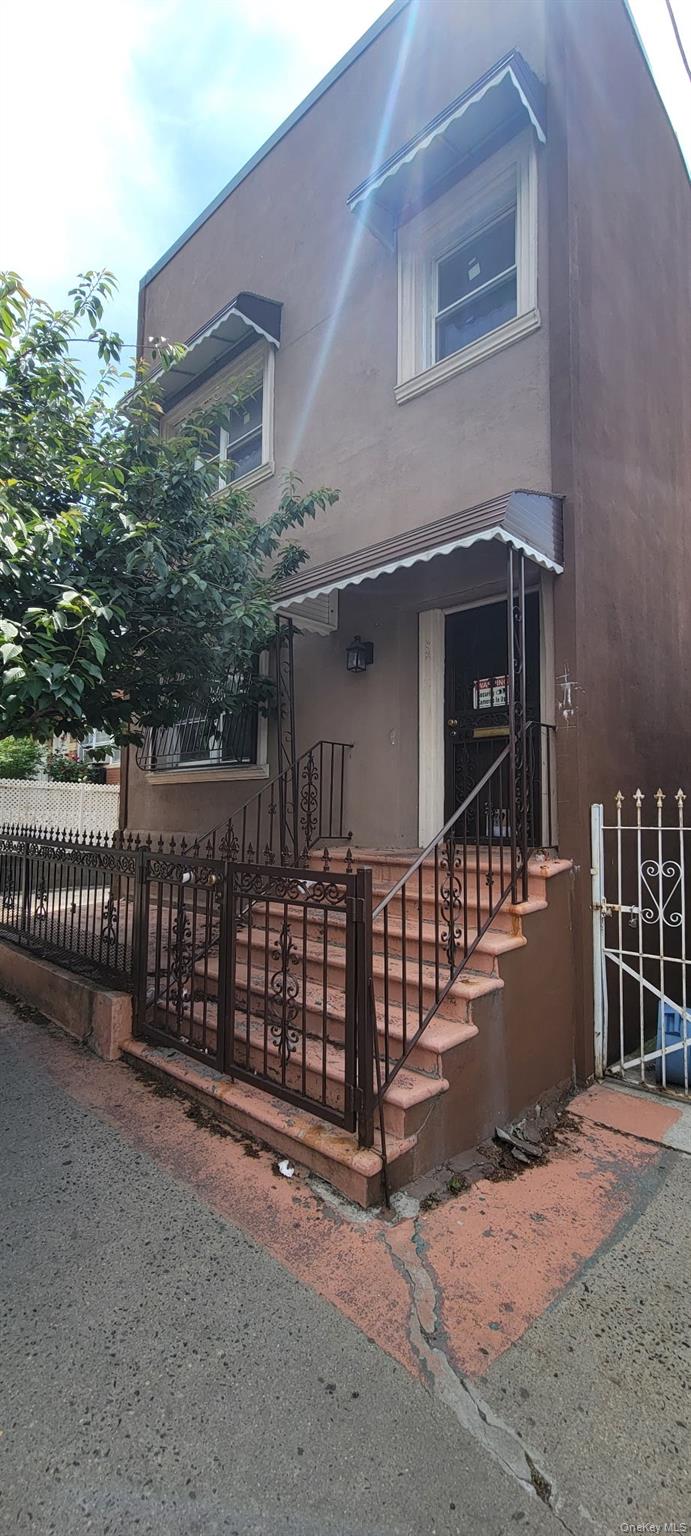 3216 99th Street